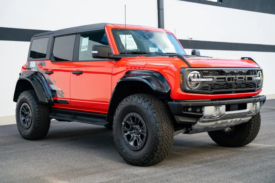 2022_Ford_Bronco_Raptor_-_Code_Orange-7-copy-2026-09-16-vcv-97235.jpg