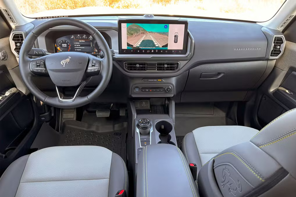 2026 Ford Bronco Sport Interior 2.jpg