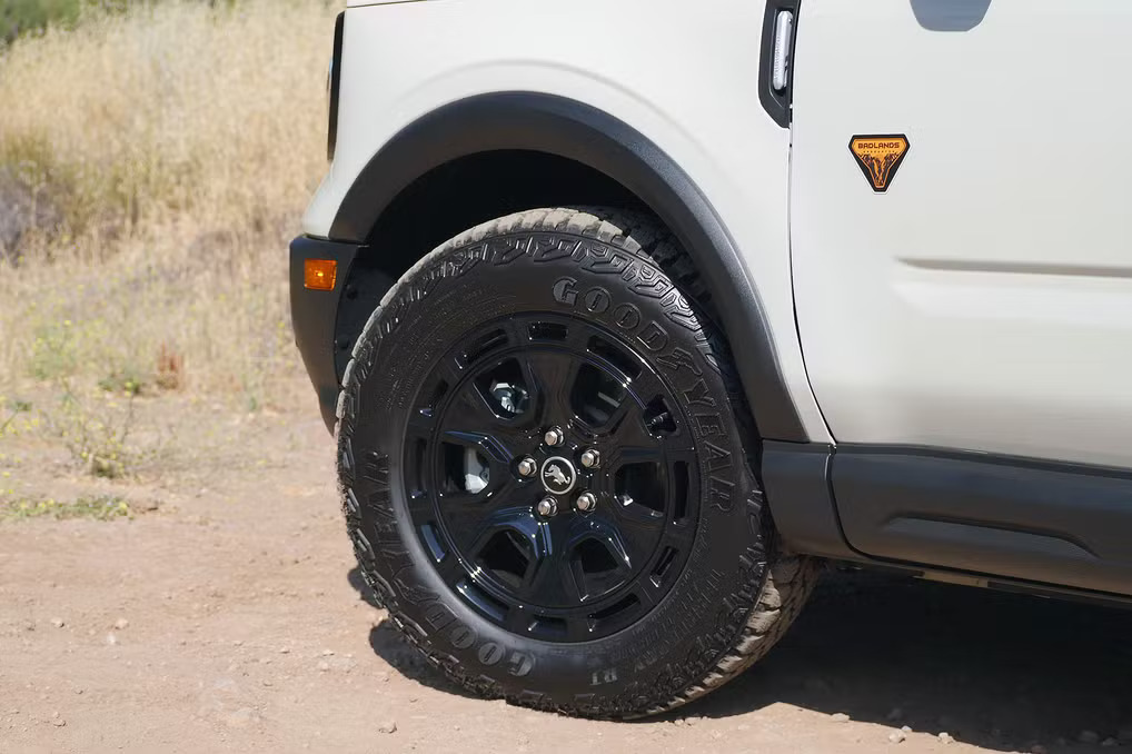 2026-White Bronco-sport-badlands.jpg