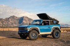Bestop Unveils Powered Soft Top for 2-Door Ford Bronco
